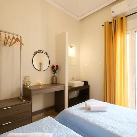 With Courtyard In Beating Heart Of Old Town! Apartman Hriszí Aktí Haniá