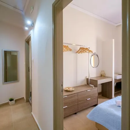 With Courtyard In Beating Heart Of Old Town! Lägenhet Chania (Crete)