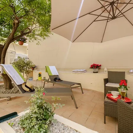 With Courtyard In Beating Heart Of Old Town!