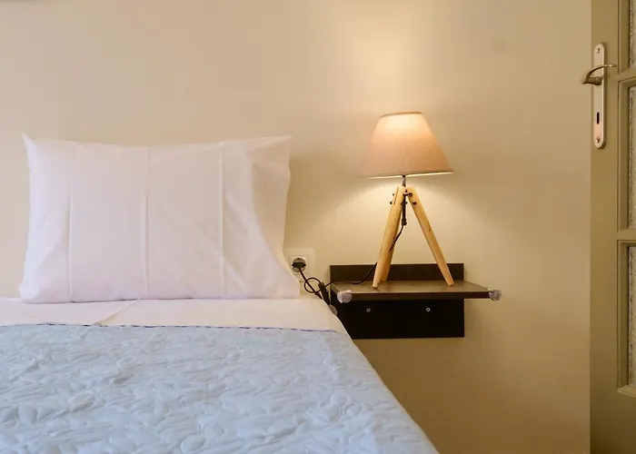 With Courtyard In Beating Heart Of Old Town! * Chania (Crete)