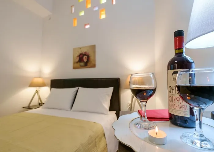 Lägenhet With Courtyard In Beating Heart Of Old Town! *