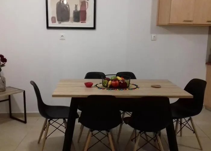 Appartement With Courtyard In Beating Heart Of Old Town!