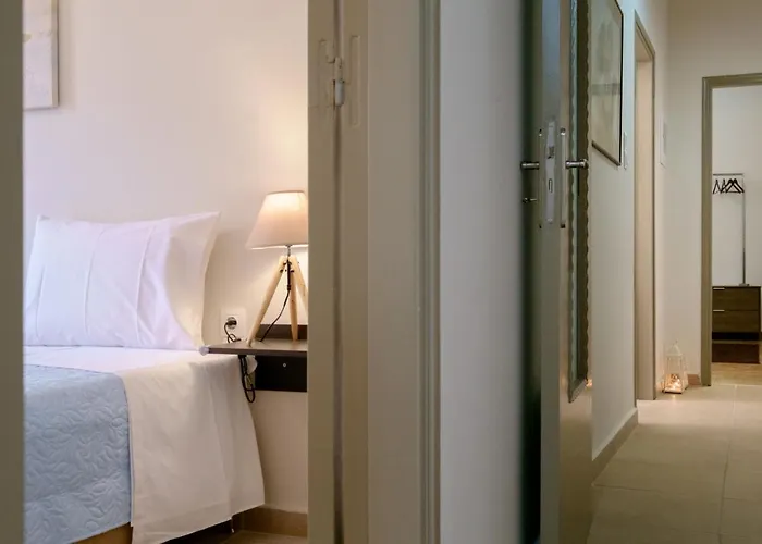 Appartement With Courtyard In Beating Heart Of Old Town!